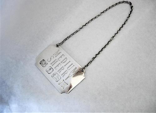 Zilver Engels Zilveren Fles- of Karaf Etiket - MEDIUM SHERRY, Antiek en Kunst, Antiek | Goud en Zilver, Zilver, Ophalen of Verzenden