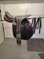 17,5 inch CWD zadel met singel en stijgbeugelriemen, Ophalen, Gebruikt, Springen