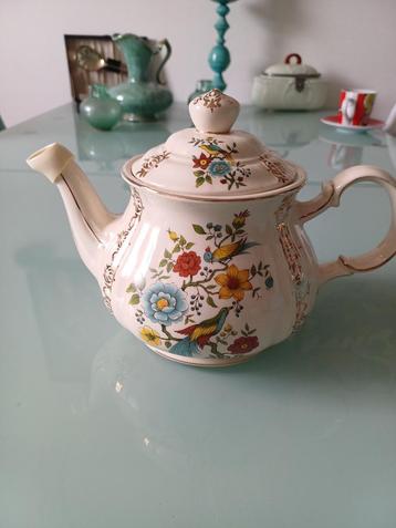Sadler vintage theepot mooie gouden details beschikbaar voor biedingen