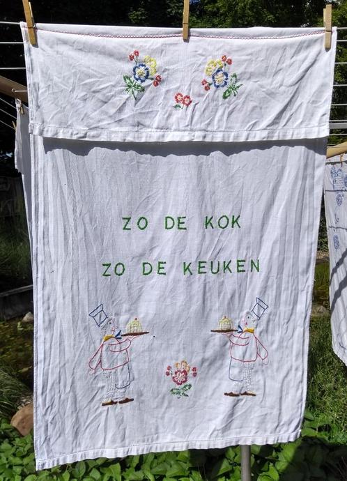 Vintage handdoekrek doek geborduurd 87 x 58 cm (HR19), Huis en Inrichting, Keuken | Textiel, Gebruikt, Ophalen of Verzenden
