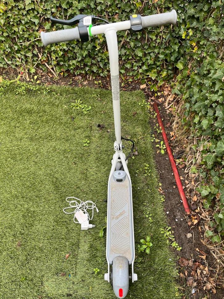 Ninebot E-scooter - Gebruikt, Fietsen en Brommers, Steps, Gebruikt, Elektrische step (E-scooter), Ophalen of Verzenden