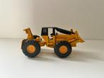 Caterpillar 527 log skidder van NZG, Hobby en Vrije tijd, Modelauto's | 1:50, Ophalen of Verzenden, Zo goed als nieuw, Hijskraan, Tractor of Landbouw