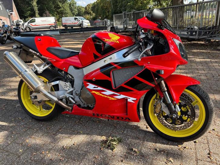 HONDA VTR 1000 SP 1 ROOD ‘00 20500km VTR1000 VTR1000SP1 SP, Motoren, Motoren | Honda, Bedrijf, Super Sport, 2 cilinders, Motorrijbewijs A