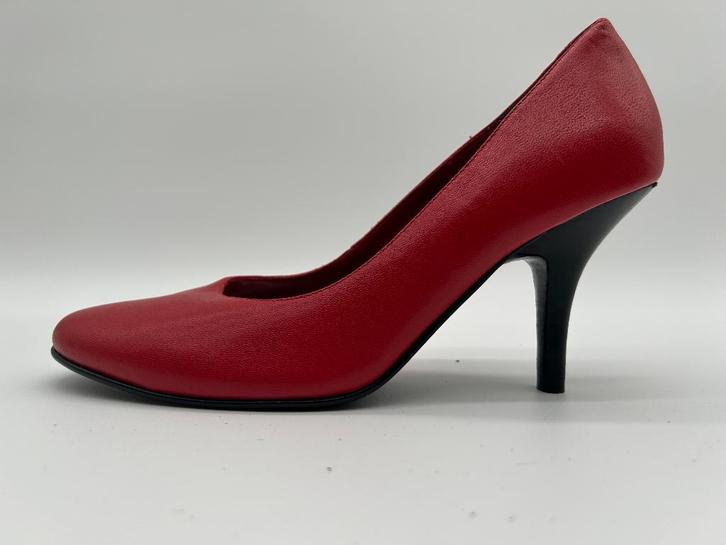 Cinderella, maat 41 eenvoudige rode pumps., Kleding | Dames, Schoenen, Zo goed als nieuw, Schoenen met hoge hakken, Rood, Verzenden