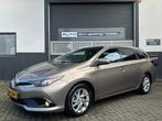 Toyota Auris Touring Sports 1.8 Hybrid I PANO I NAVI I CRUIS, Stof, Gebruikt, Euro 6, Bruin