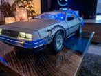 Delorean eaglemoss met afstandsbediening en adapter., Hobby en Vrije tijd, Modelauto's | 1:5 tot 1:12, Ophalen, Zo goed als nieuw