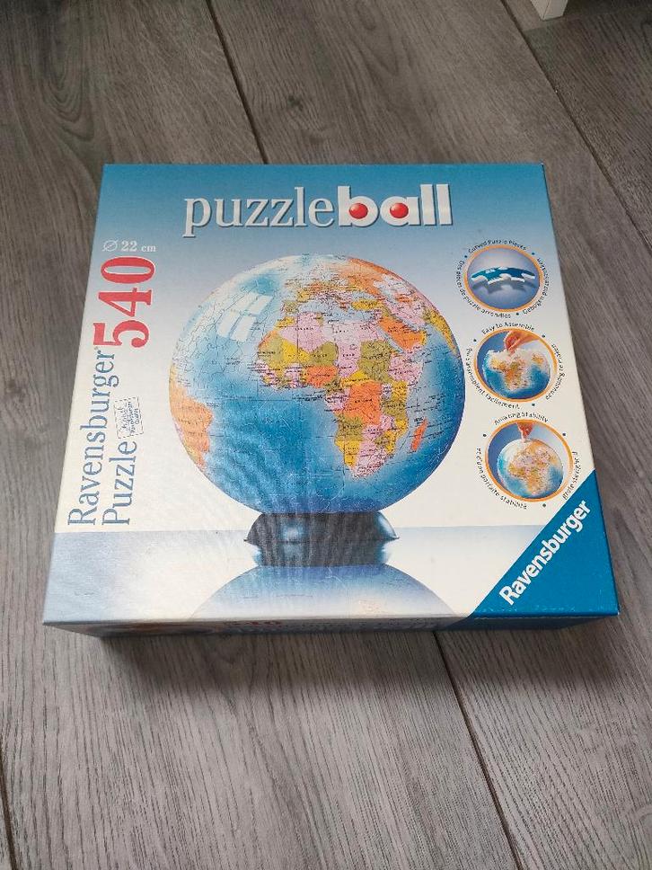 Ravensburger Puzzleball Aarde, Hobby en Vrije tijd, Denksport en Puzzels, Gebruikt, Rubik's of 3D-puzzel, 500 t/m 1500 stukjes
