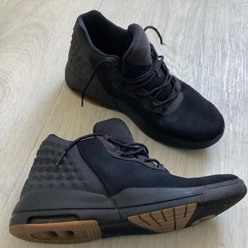 Zwarte Jordan basketbalschoenen maat 45.5 beschikbaar voor biedingen