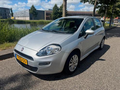 Fiat Punto 0.9 Twinair 74KW 5DR 2014 Grijs, Auto's, Fiat, Particulier, Punto, ABS, Airbags, Airconditioning, Bluetooth, Boordcomputer