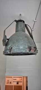 Vintage fabriekslamp schijnwerper industrieel ijzer zwaar!, Huis en Inrichting, Gebruikt, 50 tot 75 cm, Ophalen of Verzenden, Metaal