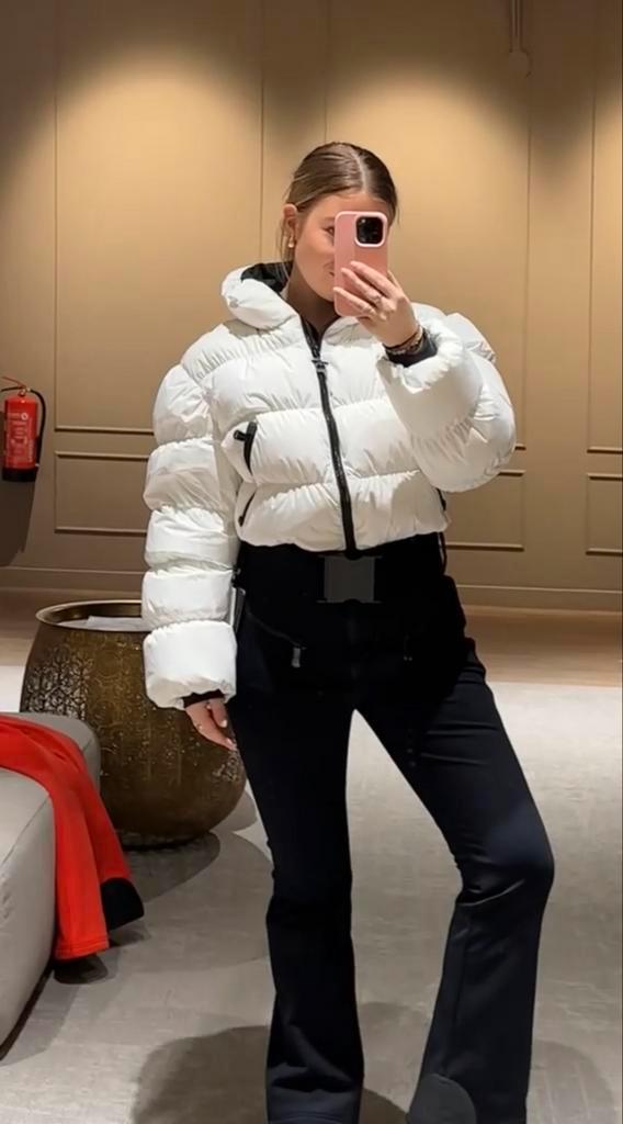 Goldbergh Skipak, Kleding | Dames, Wintersportkleding, Zo goed als nieuw, Pak, Maat 38/40 (M), Ophalen of Verzenden