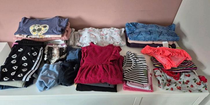 Pakket meisjeskleding maat 98-104 herfst winter, Kinderen en Baby's, Babykleding | Baby-kledingpakketten, Zo goed als nieuw, Maat 62