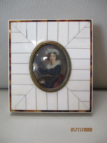 Miniatuur portret - ivoor - design beschikbaar voor biedingen