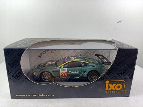 ixo 1/43 aston martin dbr9 # 28, Hobby en Vrije tijd, Modelauto's | 1:43, Zo goed als nieuw, Auto, Overige merken, Ophalen of Verzenden