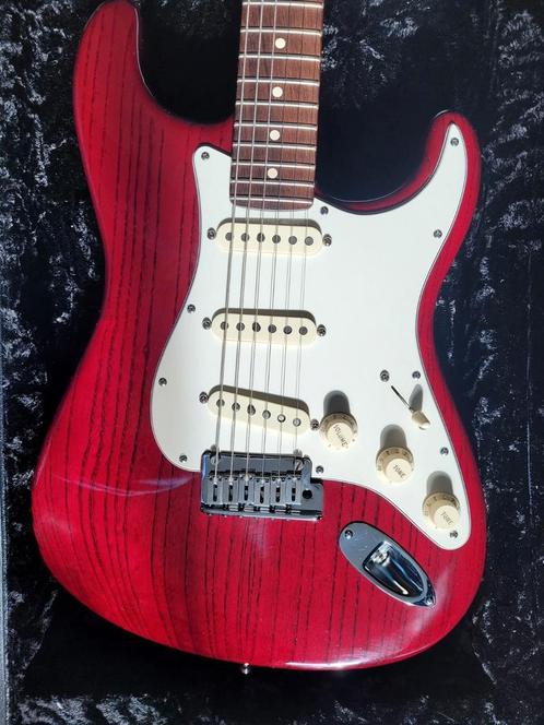 Fender Stratocaster Custom Classic, Muziek en Instrumenten, Snaarinstrumenten | Gitaren | Elektrisch, Zo goed als nieuw, Solid body