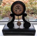 Zwarte antiek marmer pendule schouwklok tafelklok, Antiek en Kunst, Antiek | Klokken, Ophalen of Verzenden