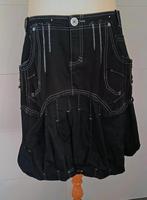 Super gave zwarte rok van R867, Maat 46/48 (XL) of groter, Ophalen of Verzenden, Zo goed als nieuw, Knielengte
