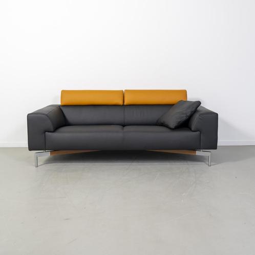 1x Leolux Howlo 3-zits/220cm Bank Zwart/Maïsgeel - Leer, Huis en Inrichting, Banken | Bankstellen, Zo goed als nieuw, Rechte bank