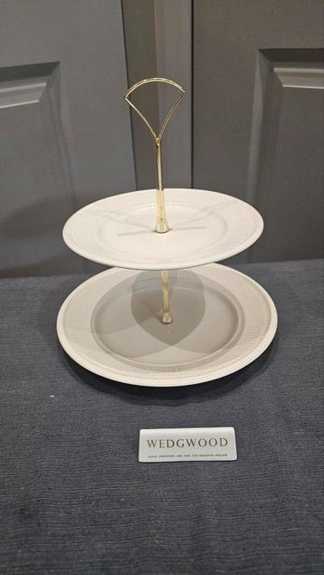 Wedgwood edme Etagere  beschikbaar voor biedingen