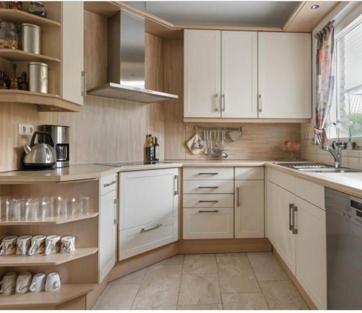 Keukenblok incl apparatuur, Huis en Inrichting, Keuken | Complete keukens, Gebruikt, U-keuken, Crème, Ophalen