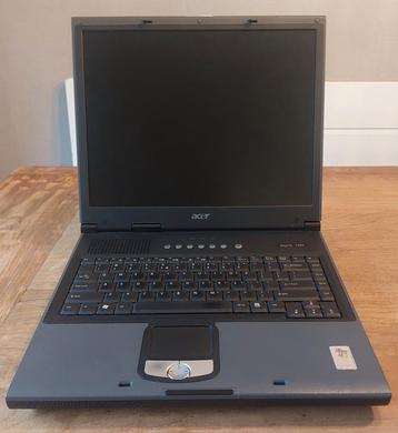 Acer Aspire 1356 LMi vintage Windows XP laptop beschikbaar voor biedingen