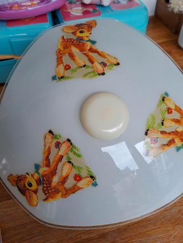 Retro oude kinderlamp beschikbaar voor biedingen