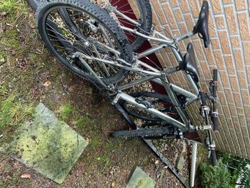 ATB ( 2 stuks) beschikbaar voor biedingen