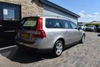 Volvo V70 2.0F MOMENTUM, Leder, Cruise, AUT, Auto's, Volvo, Gebruikt, Handgeschakeld, Startonderbreker, 1000 kg
