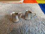 Set van 2 kleine RVS kannetjes, Huis en Inrichting, Overige materialen, Gebruikt, Overige typen, Ophalen of Verzenden
