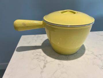 Geel Gietijzeren Fondue Pannetje - Le Creuset Stijl beschikbaar voor biedingen