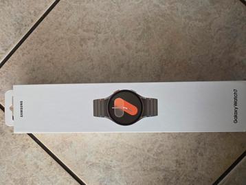 Galaxy watch7 beschikbaar voor biedingen