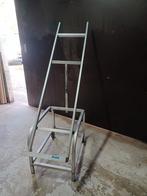 Buitenrek Showrek, Doe-het-zelf en Verbouw, Ladders en Trappen, Ophalen, Zo goed als nieuw, Minder dan 2 meter