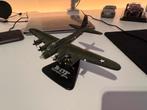 B-17F “Mephis belle” bommenwerper miniatuur, Hobby en Vrije tijd, Modelbouw | Vliegtuigen en Helikopters, Ophalen of Verzenden