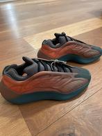 Yeezy xAdidas 700 YZY maat 43 1/3 nieuw, Kleding | Heren, Schoenen, Bruin, Nieuw, Ophalen of Verzenden, Sneakers of Gympen