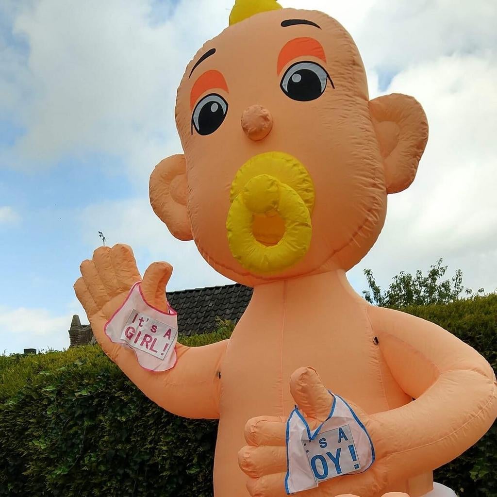 Opblaasbare Geboorte Baby te huur, Ophalen, Zo goed als nieuw, Geboorte of Huwelijk