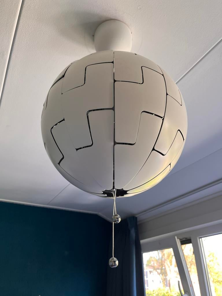 IKEA PS 2014 Hanglamp - Wit/Zilver, Verstelbaar, Huis en Inrichting, Lampen | Hanglampen, Ophalen, Zo goed als nieuw, Kunststof