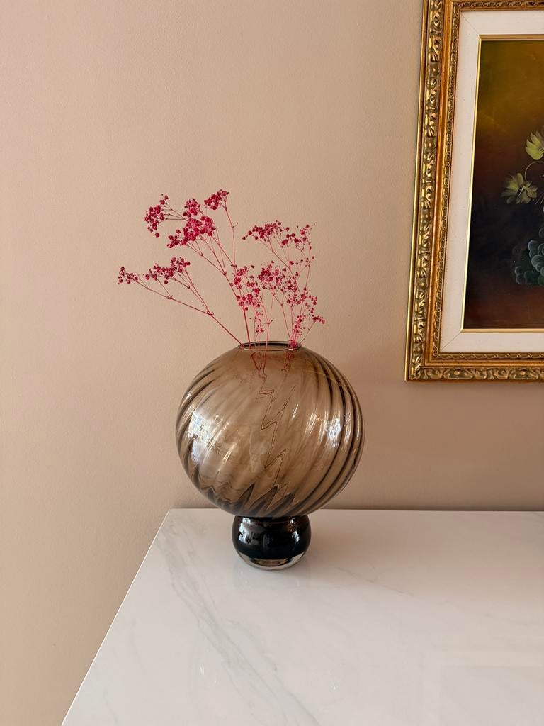 Grote bruine swirl vaas 35cm, Overige kleuren, Ophalen of Verzenden, Minder dan 50 cm, Glas