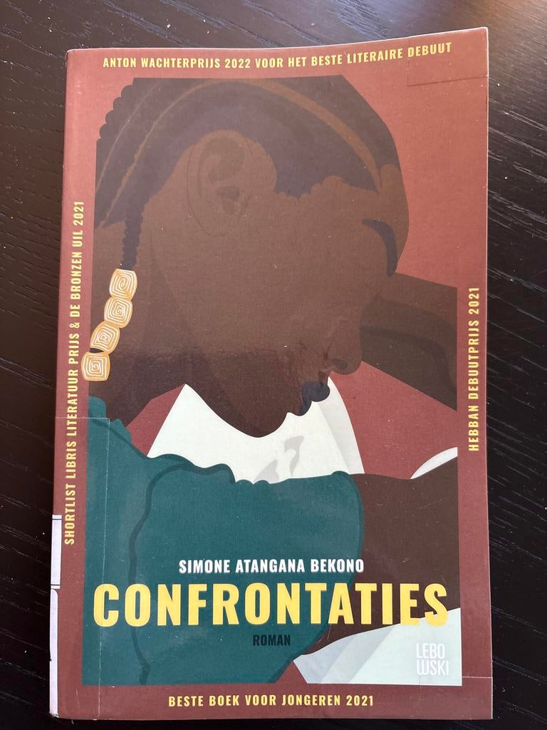 Confrontaties - Simone Atangana Bekono (Roman), Boeken, Romans, Zo goed als nieuw, Nederland, Ophalen of Verzenden