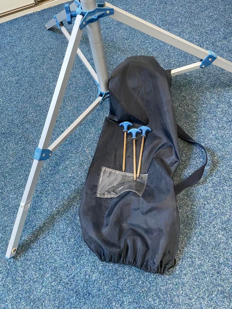 Droogmolen met standaard en draagtas, Ophalen, Gebruikt