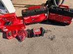 Milwaukee M18 set met haakse slijper, slagmoersleutel en lam, Ophalen of Verzenden, Gebruikt