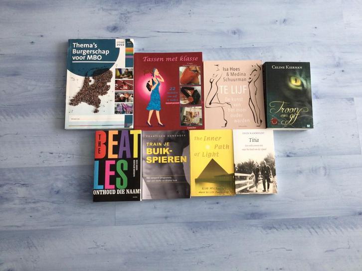 Diverse boeken beginnend met de letter T, Boeken, Partijen en Verzamelingen, Zo goed als nieuw, Ophalen of Verzenden