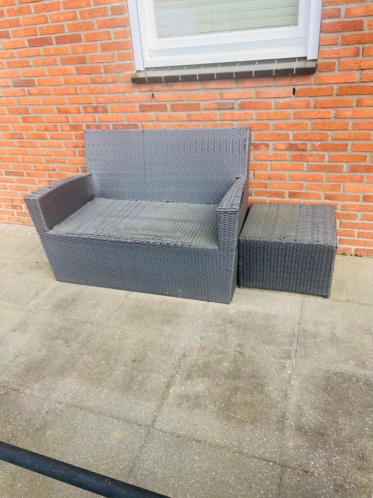Gratis Tuinbank met tafel, Tuin en Terras, Tuinbanken, Ophalen, Gebruikt, Kunststof