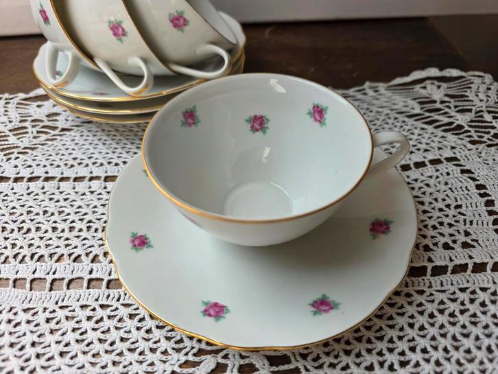 Kop schotels schattige kleine roosjes pst, Antiek en Kunst, Antiek | Servies los, Ophalen of Verzenden