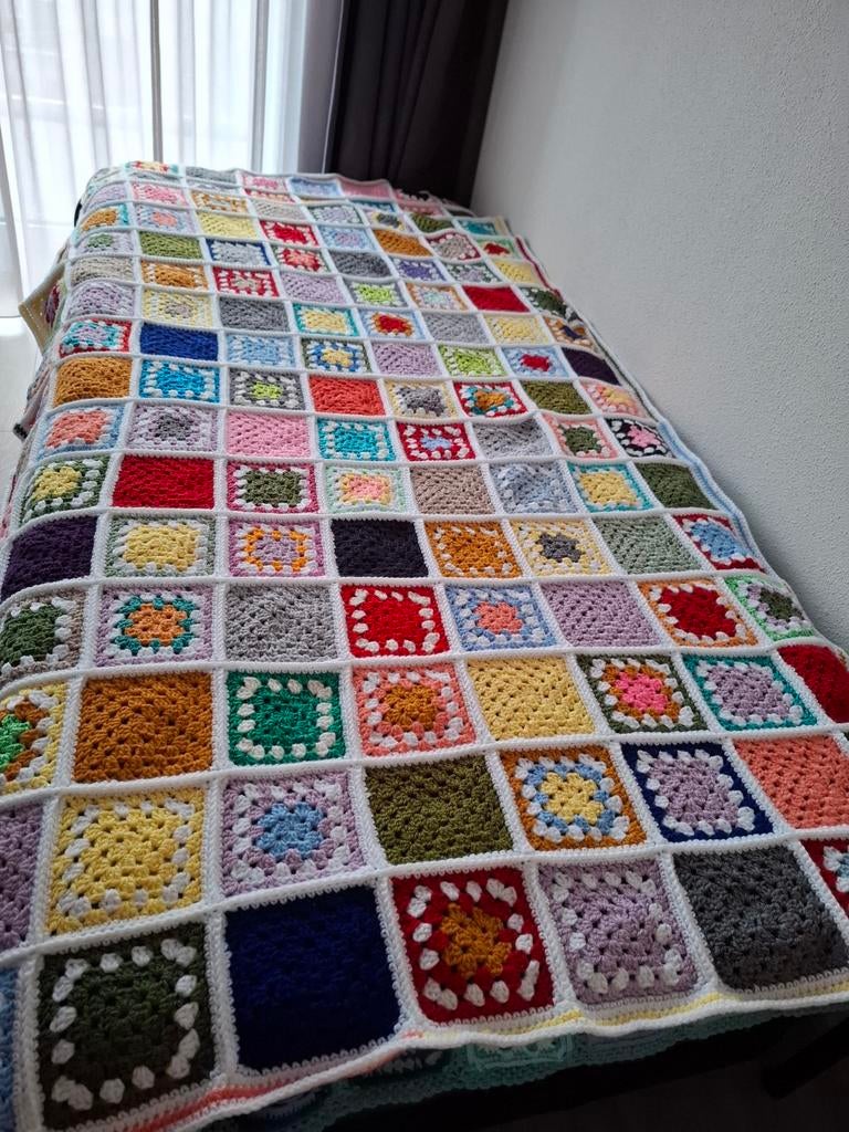 Gehaakt kleurrijk sprei,, Huis en Inrichting, Woonaccessoires | Kussens, Ophalen, Vierkant
