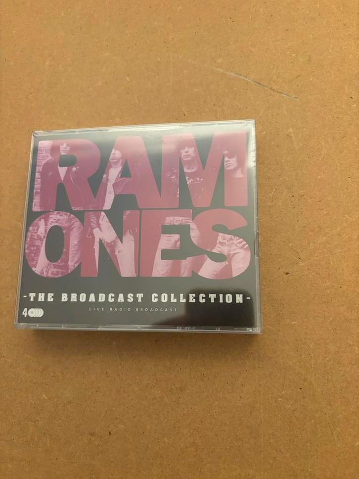 Ramones - The Broadcast Collection (Live Radio Broadcast), Cd's en Dvd's, Cd's | Rock, Nieuw in verpakking, Overige genres, Ophalen of Verzenden