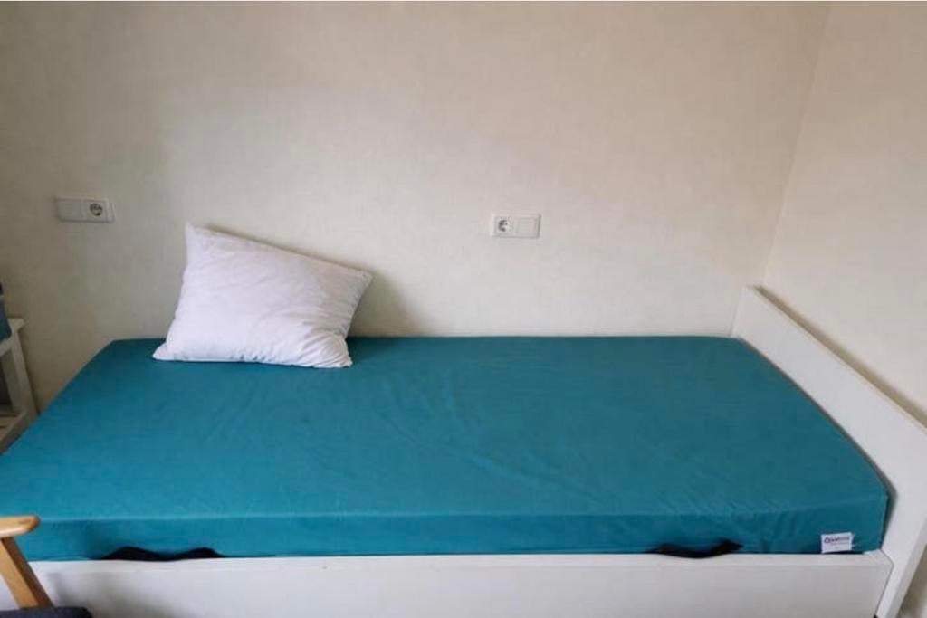 Gratis incl lattenbodem excl matras, Ophalen, 90 cm, Eenpersoons, Wit