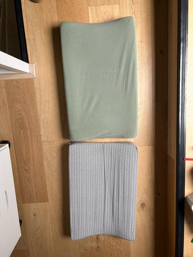 2 Aankleedkussens met 3 hoezen (70x43 cm), Overige merken, Gebruikt, Aankleedkussen, Ophalen of Verzenden