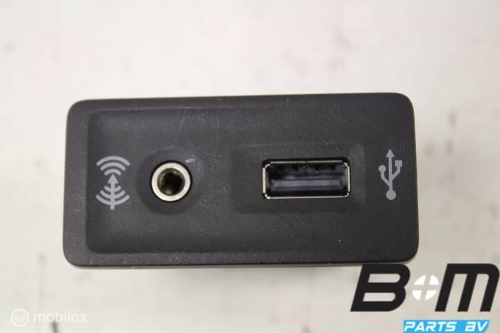 Aansluitstuk voor media in VW Golf 7 5Q0035724, Gebruikt