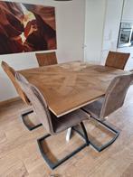 Mooie vierkante eiken eettafel 1.40, stoelen niet te koop, Huis en Inrichting, Tafels | Eettafels, Ophalen of Verzenden, Zo goed als nieuw