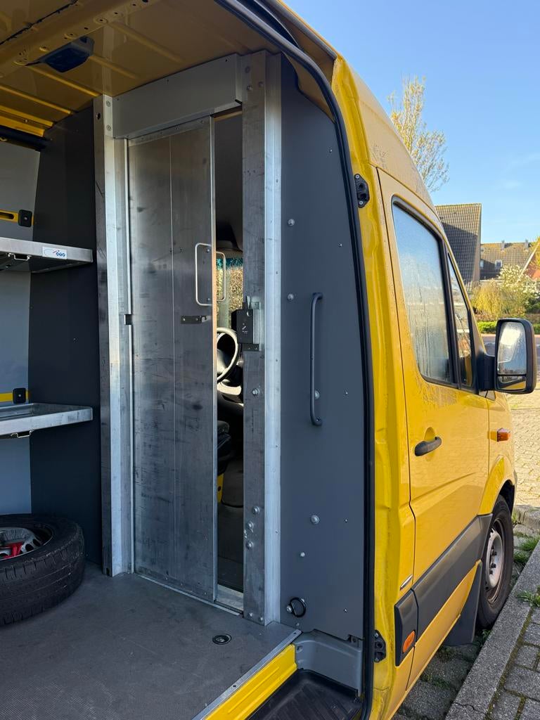 Mercedes-Benz Sprinter GB 214 CDI L2 366/3500 RWD 2018 Geel, Auto's, Bestelauto's, 13 km/l, Achterwielaandrijving, Euro 6, Bedrijf